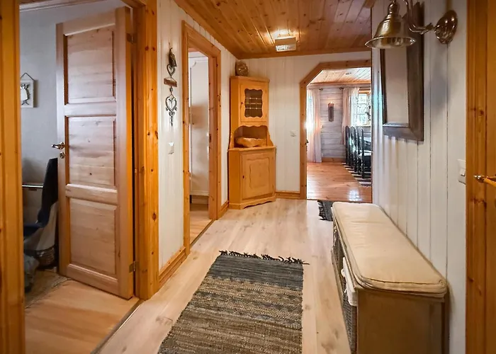Vakantiehuis Stunning In With Sauna
