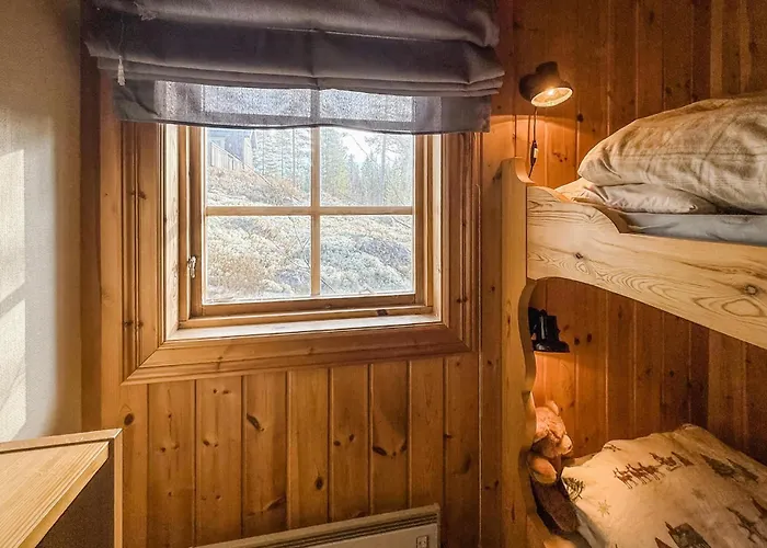 Vakantiehuis Stunning In With Sauna Ljordalen